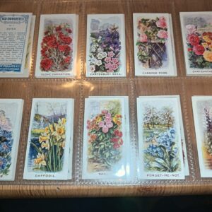 AZ3/58 Old Favourites Godfrey Phillips Ltd. - 1930 Full Cigarette card set